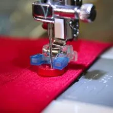 Singer Button Sewing Foot (250060113)